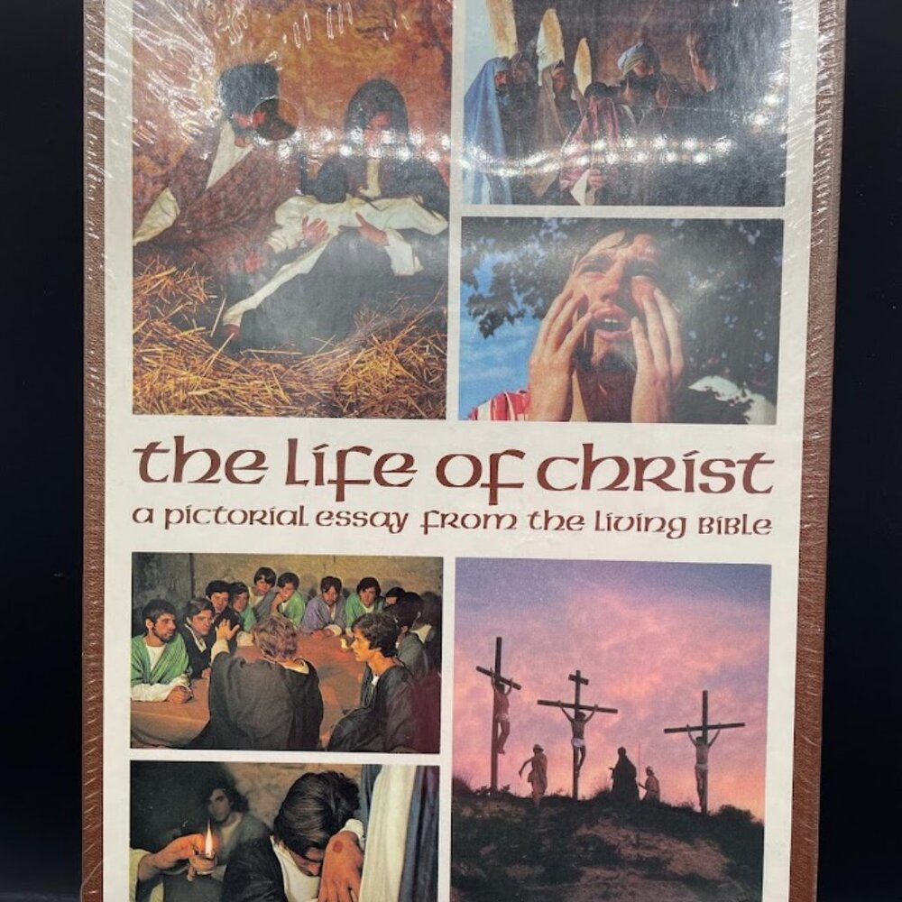 Living Bible The Life of Christ Tyndale Pictorial Essay The 1974 Hardcover Boxed